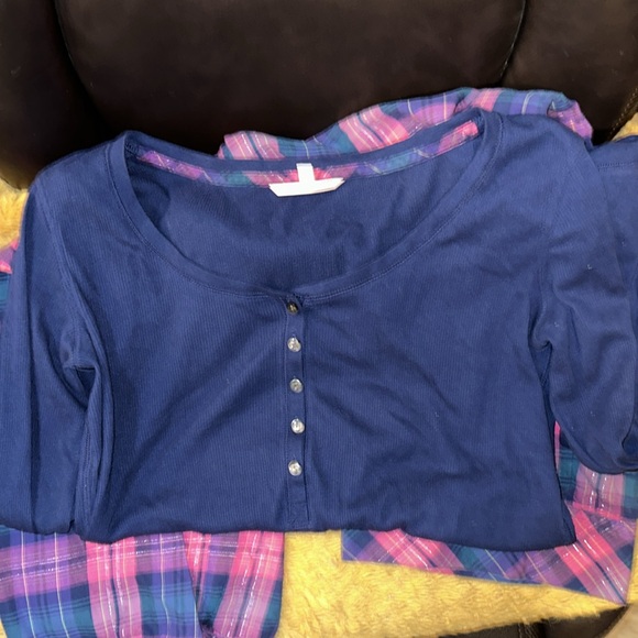 Victoria’s Secret Blue & Pink pajama set - Picture 5 of 6